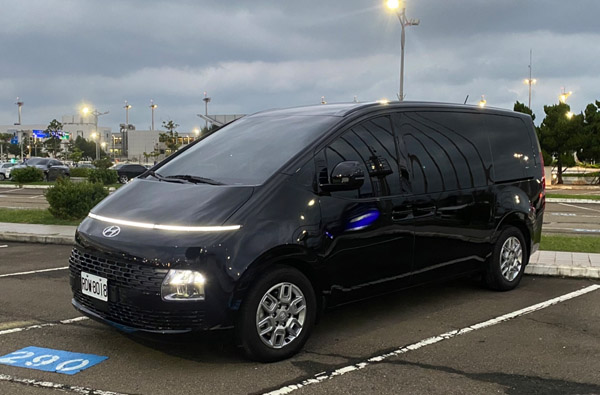 現代8座Hyundai Staria
